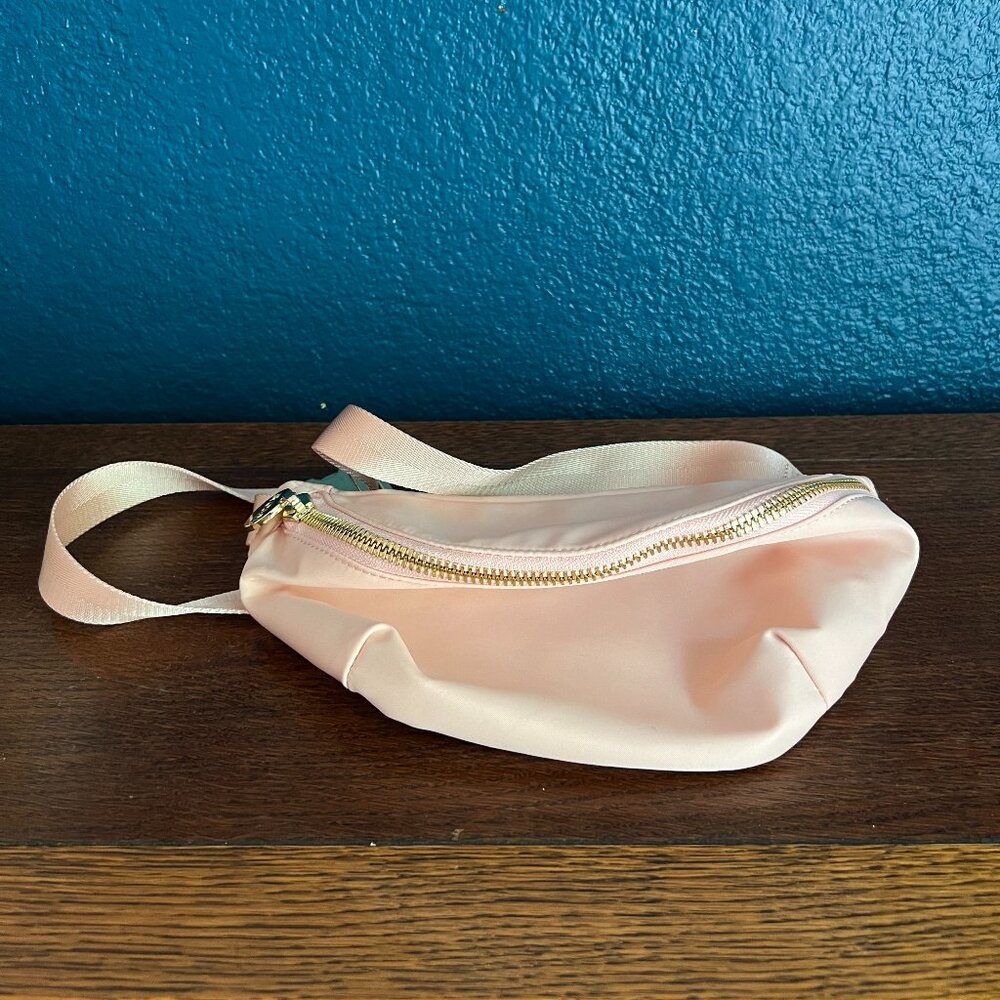 Stoney Clover Lane Sparkling Cider Classic Fanny Pack